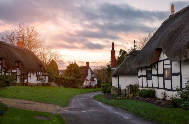 A country lane of houses in the Warwickshire countryside